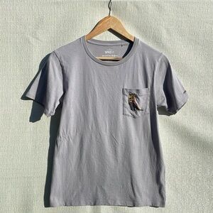 SPRZNY Uniqlo X Jean Michel Basquiat Pocket Dino Art T-Shirt Gray Size Small